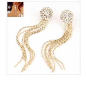 Gold fashion earrings droplet chains flower top😍